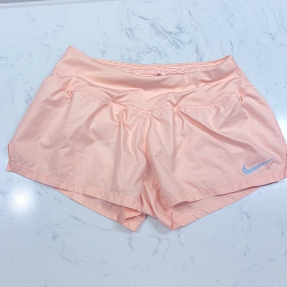 Shorts - Picture 1 of 4